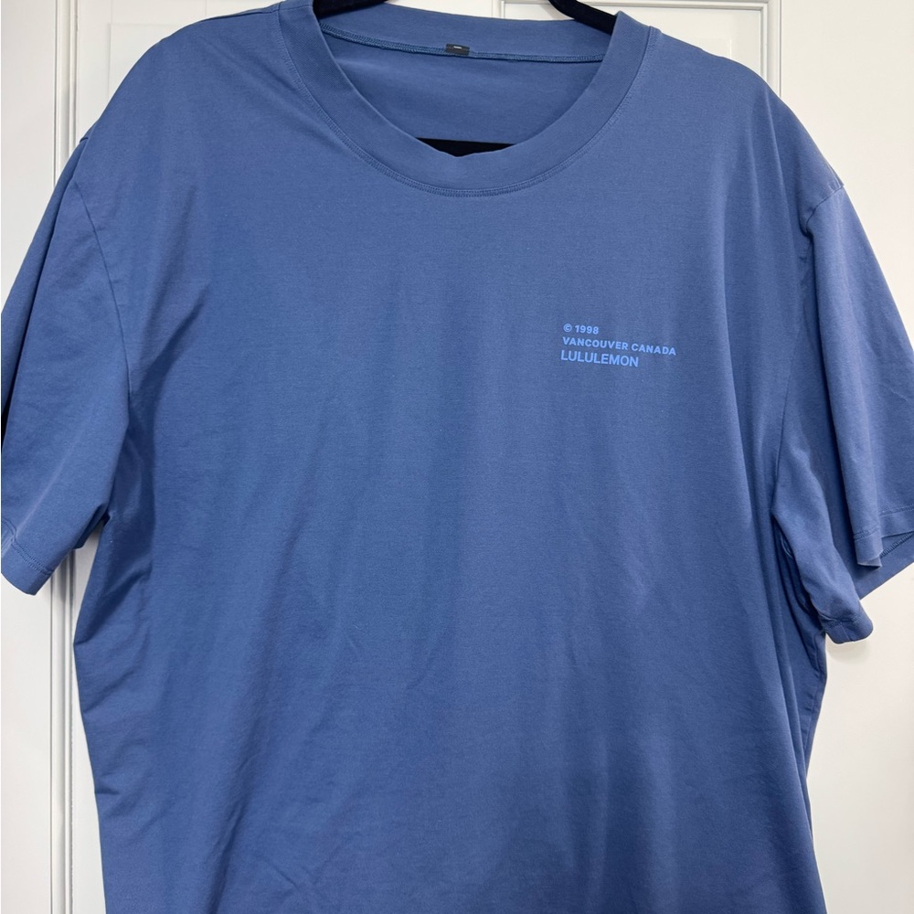 lululemon athletica logo fundamental tee